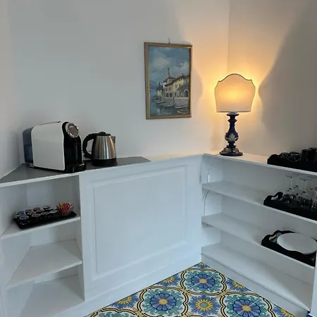 Queen View - No Kitchen * 포지타노