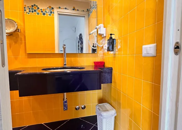 Queen View - No Kitchen * 포지타노