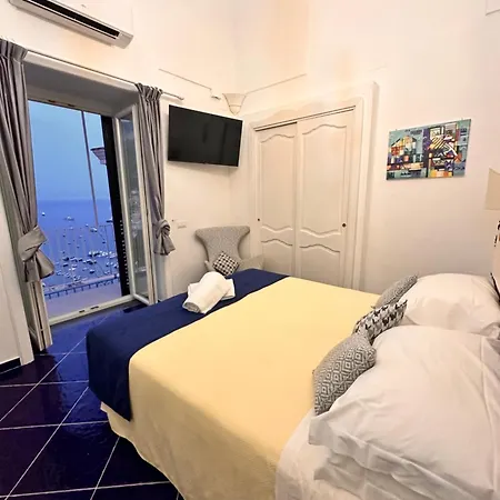 Queen View - No Kitchen * 포지타노